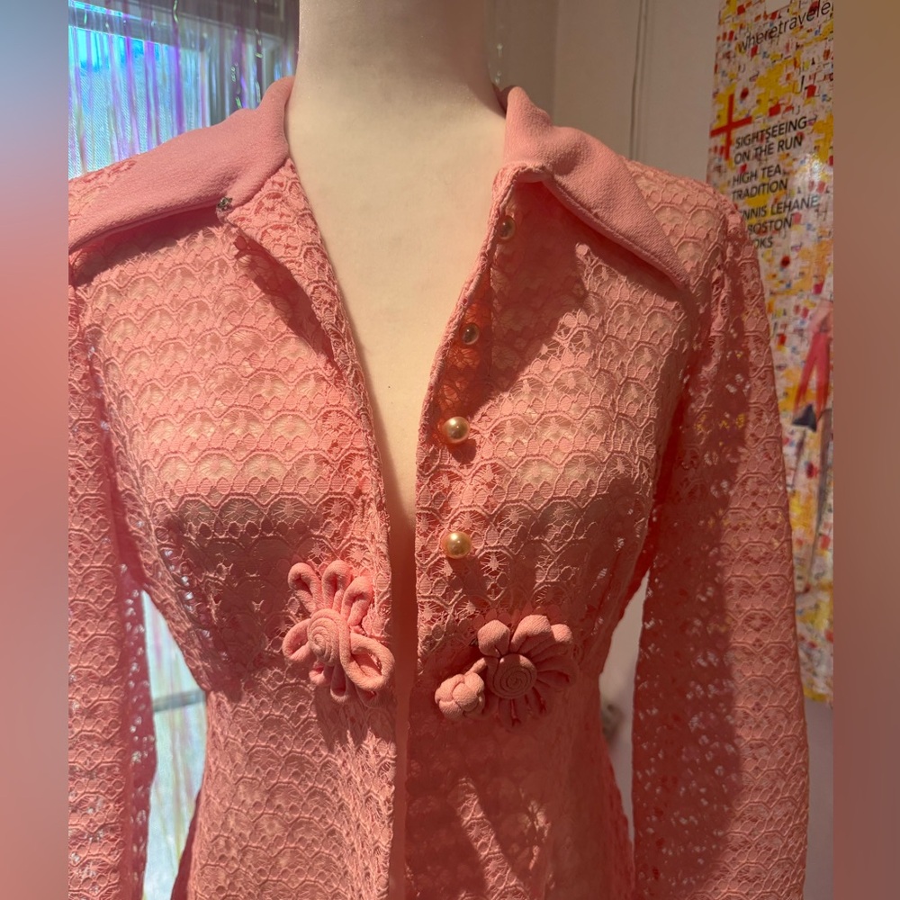Vintage Pink Lace Robe - Picture 2 of 4